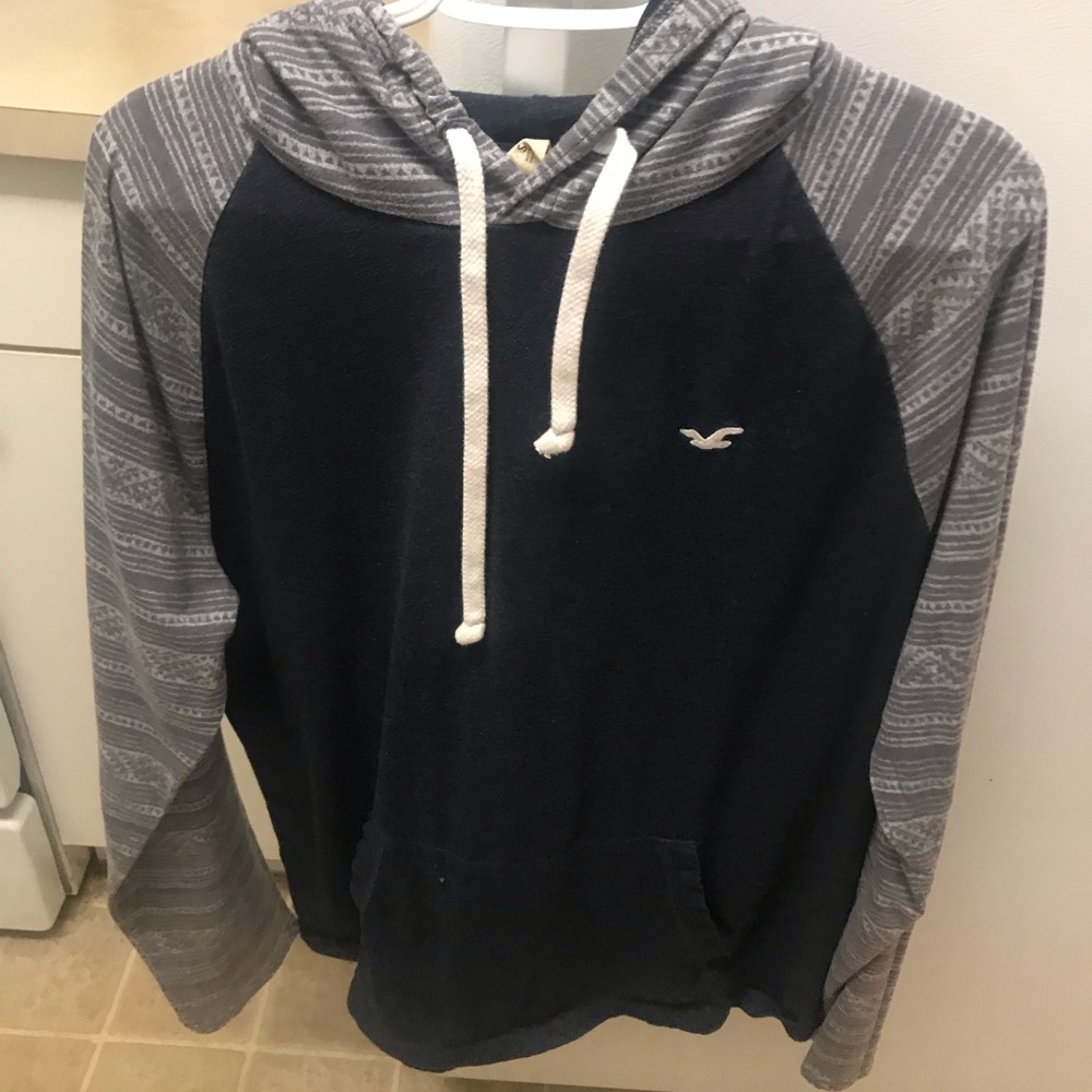 Men’s hoodie shirt